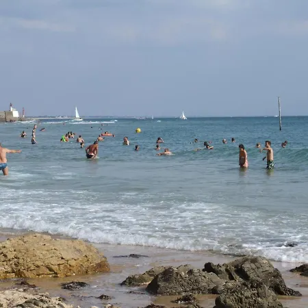 6 Place Du Docteur Auvret ברנוויל-קרטרט